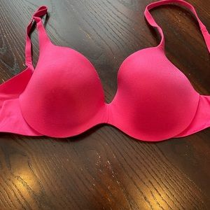Victoria’s Secret lined Demi bra